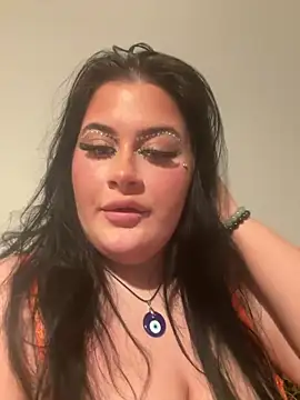 CurvyAyla online show from 05.12.26