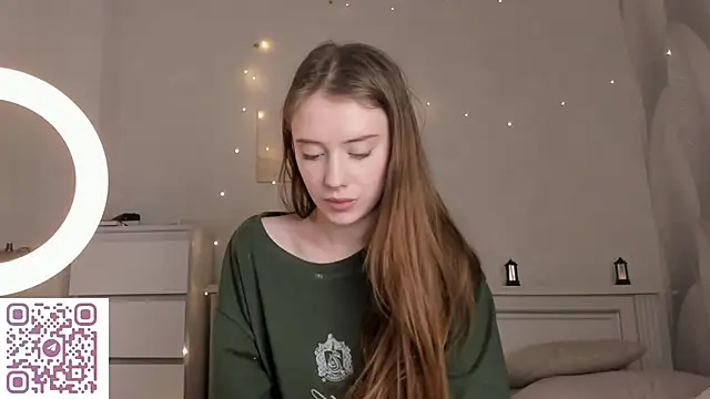 AmyForYouu online show from 12.13.25