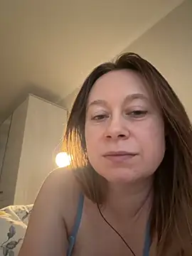 Brooke lover online show from 12.04.25