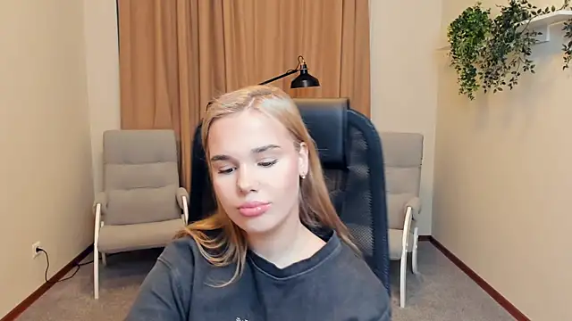 CorrineSchrodt online show from 11.29.25