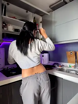 SaraAndrade  online show from 03.27.26