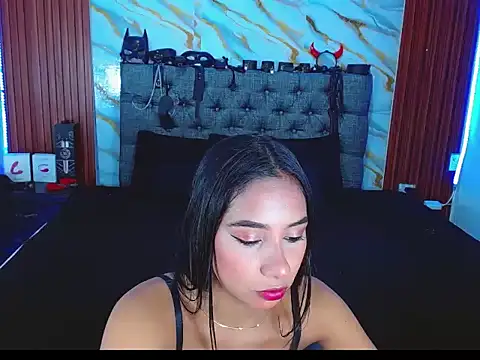 Snapshot of Meryandcris chatting on 11.27.25 Meryandcris online show from 11.27.25