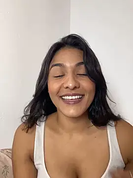 Snapshot of Laurapocahontas chatting on 11.25.25 Laurapocahontas online show from 11.25.25