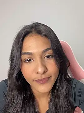 Snapshot of Laurapocahontas chatting on 11.27.25 Laurapocahontas online show from 11.27.25