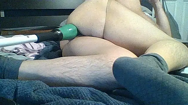 xxxenzo1 online show from 10.15.25