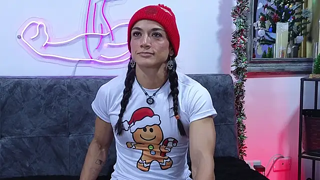 MightyLaura1 online show from 12.22.25