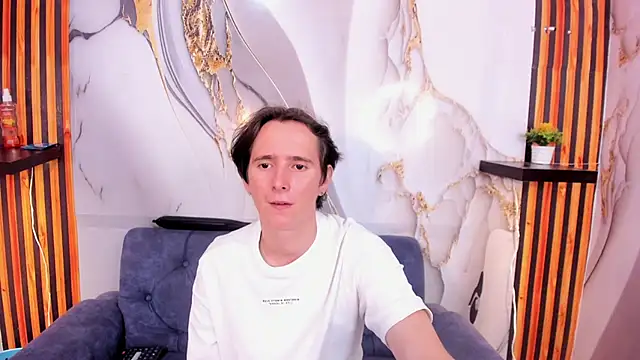 Aaron LatinMen2 online show from 11.27.25