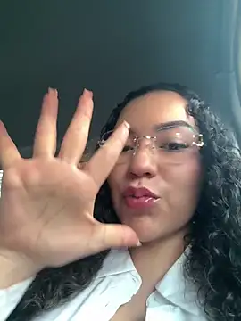 VictoriaaRose online show from 04.29.26