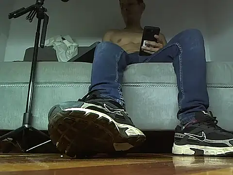 Alphacashmaster777 online show from 05.18.26