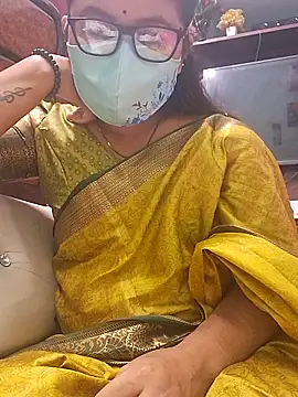 Snapshot of Lovely_Vilika chatting on 11.29.25 Lovely Vilika online show from 11.29.25