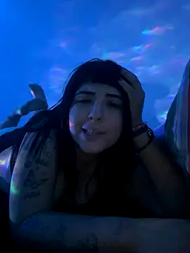 lolamuamua online show from 11.25.25