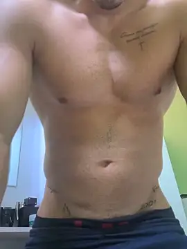 Snapshot of Galego_baiano25 chatting on 11.26.25 Galego baiano25 online show from 11.26.25