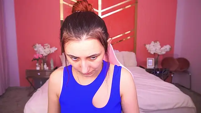 RoxieRay online show from 04.08.26