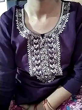 RASHMI SHARMA9 online show from 04.07.26