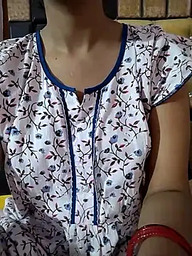 RASHMI SHARMA9 online show from 04.17.26