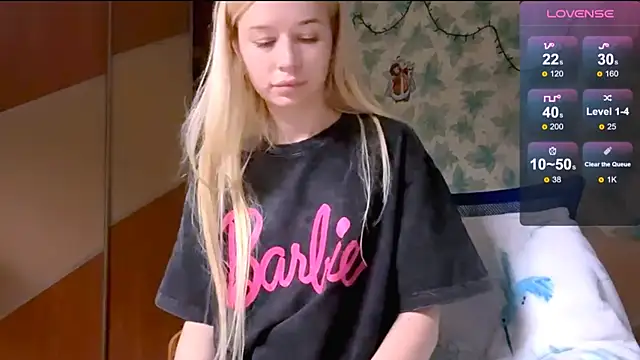 Barbie Blondie online show from 04.15.26
