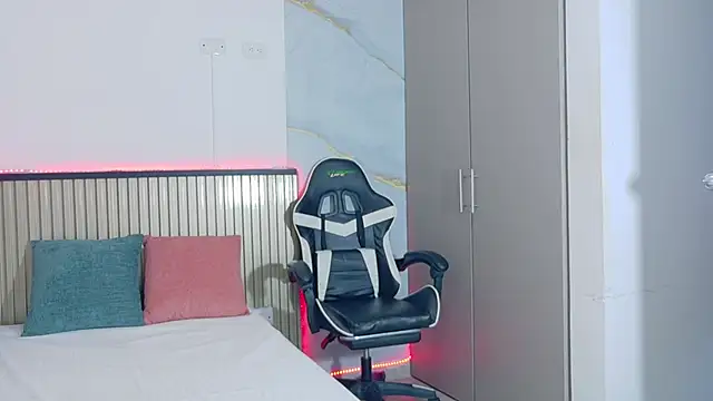 Liaa walker online show from 11.27.25