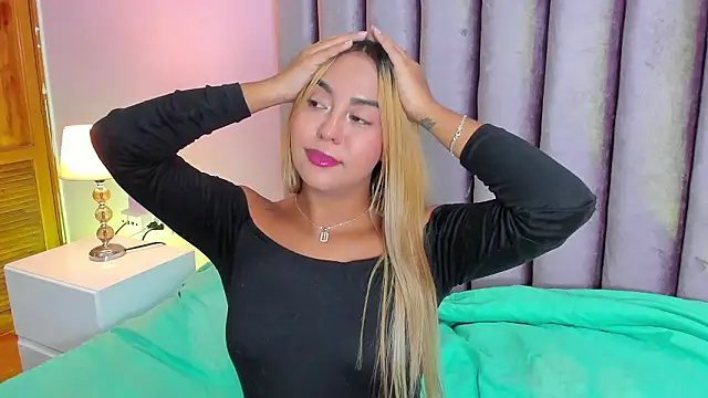 Snapshot of Little_Angelica18 chatting on 02.06.26 Little Angelica18 online show from 02.06.26