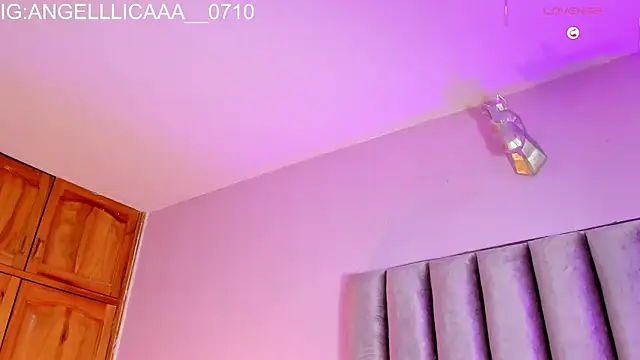 Snapshot of Little_Angelica18 chatting on 02.13.26 Little Angelica18 online show from 02.13.26