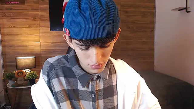 Michaelkoiv online show from 03.28.26