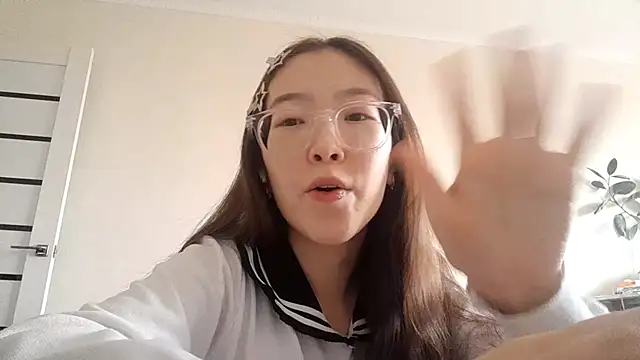 MollyTiger online show from 12.02.25