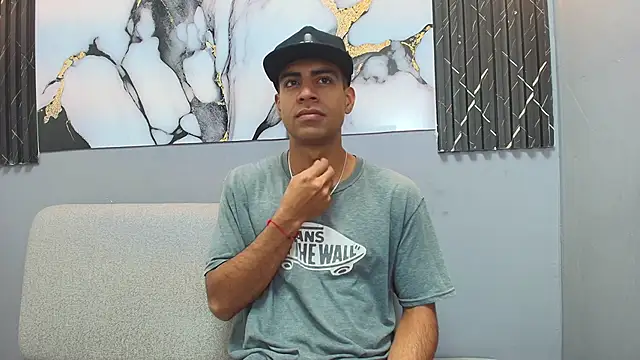 Snapshot of MARCO_SPENCER chatting on 11.27.25 MARCO SPENCER online show from 11.27.25