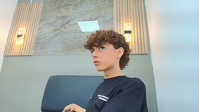 Snapshot of CRISS_ALLEN1 chatting on 02.09.26 CRISS ALLEN1 online show from 02.09.26