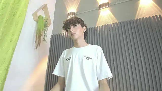 Snapshot of CRISS_ALLEN1 chatting on 03.02.26 CRISS ALLEN1 online show from 03.02.26