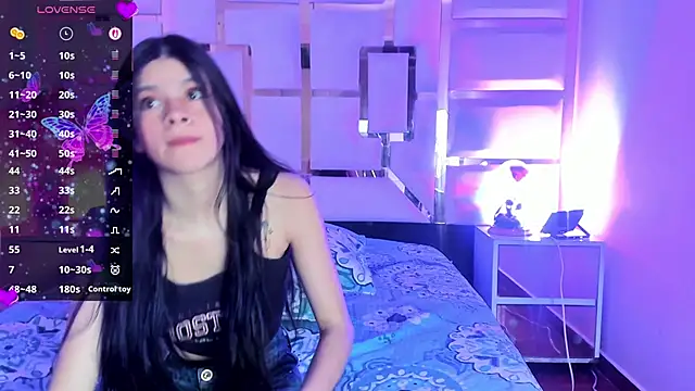 alexandra venuss online show from 12.16.25