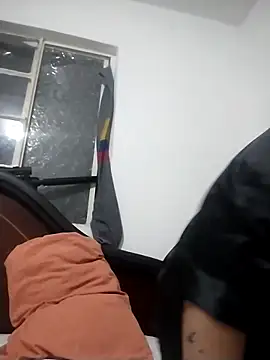 KarolWest  online show from 12.21.25