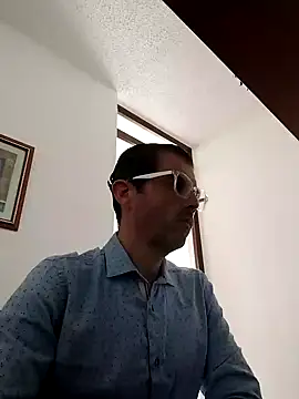 Fuegosutil online show from 12.03.25