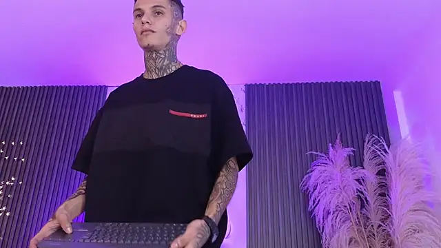 Paulo 527 online show from 02.22.26