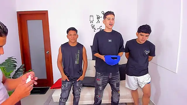 Snapshot of Crazy_porkys chatting on 11.29.25 Crazy porkys online show from 11.29.25