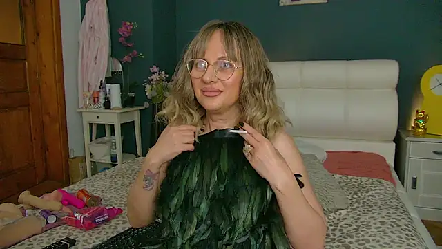 Cougar Milff online show from 05.27.26