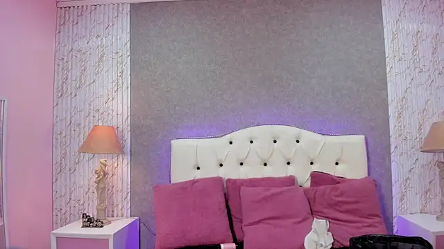 Cristal Nox22 online show from 11.28.25