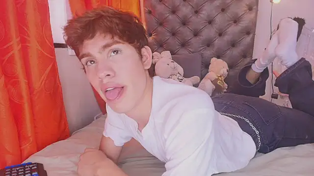 Snapshot of Jacobelord chatting on 04.11.26 Jacobelord online show from 04.11.26