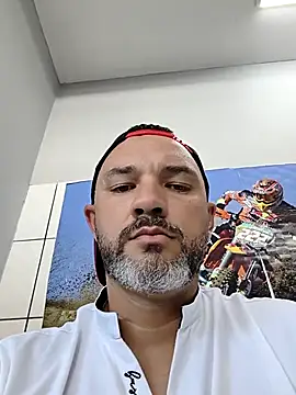 Paugostoso86 online show from 11.26.25