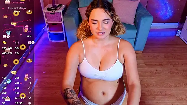 Snapshot of AdharaWo chatting on 01.31.26 AdharaWo online show from 01.31.26