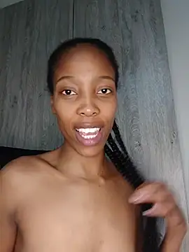 MsParisSmith online show from 04.14.26