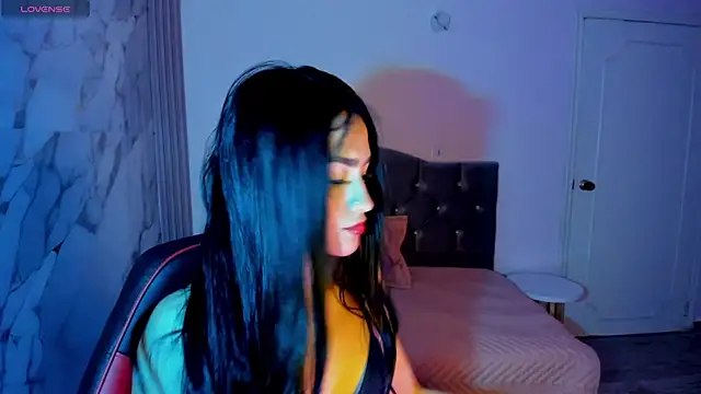 Snapshot of veronica_blakee chatting on 12.01.25 veronica blakee online show from 12.01.25