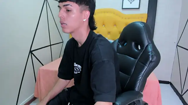 Snapshot of Ethan_Jamees chatting on 01.31.26 Ethan Jamees online show from 01.31.26