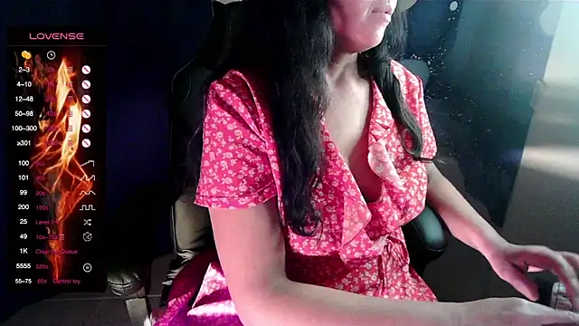 Snapshot of Whisperingfire chatting on 03.09.26 Whisperingfire online show from 03.09.26