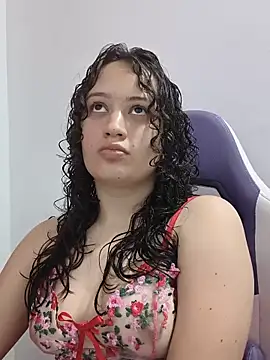 Snapshot of Alana_444 chatting on 05.19.26 Alana 444 online show from 05.19.26