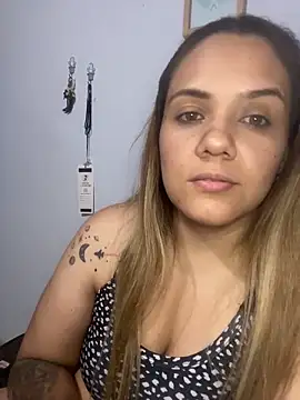 LoreinnFox online show from 04.19.26