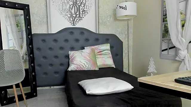 Snapshot of brian_tattoo chatting on 11.30.25 brian tattoo online show from 11.30.25