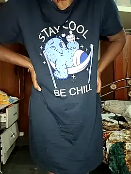 Snapshot of sopna845 chatting on 11.28.25 sopna845 online show from 11.28.25