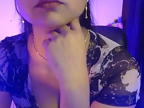 cute rohani1 online show from 12.13.25