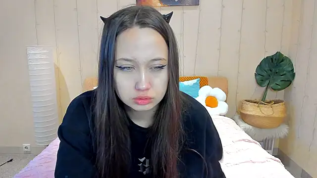 Carolina-sky online show from 04.08.26