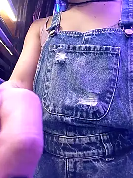 Taylor  Swiftt online show from 02.13.26