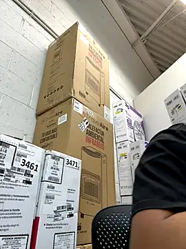 Snapshot of aelor2028 chatting on 11.30.25 aelor2028 online show from 11.30.25